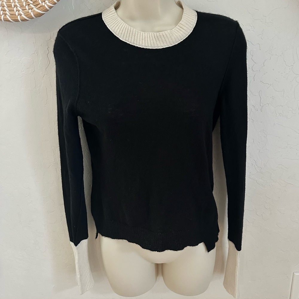 Inhabit 100% Cashmere Black and Cream Long Sleeve Sweater. Size Small.